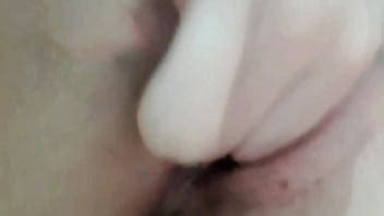 Sweet Horny Slut Fingers Herself XVIDEOS