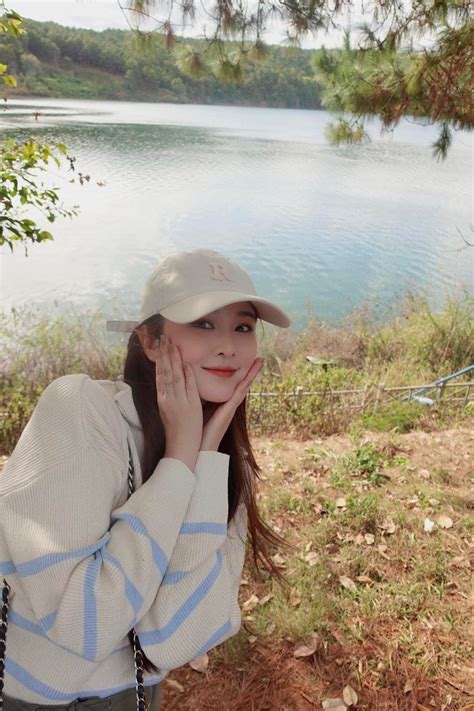 Hot girl Pleiku vào showbiz 10 năm mới dám mặc áo tắm trẻ đến mức ở tuổi U40 vẫn bị nhầm nữ sinh