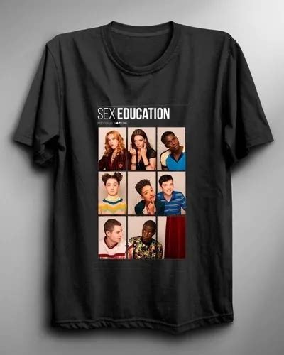 Polera De Sex Education Cuotas sin interés