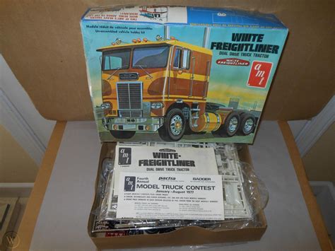 Vintage Amt 125 White Freightliner Truck Model Kit T568 1818617711