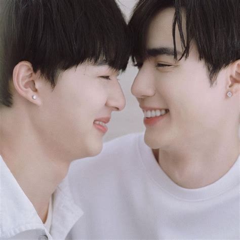 𝐙𝐞𝐞𝐍𝐮𝐍𝐞𝐰 𝐎𝐟𝐟𝐢𝐜𝐢𝐚𝐥 𝐅𝐚𝐧𝐜𝐥𝐮𝐛 on Twitter Cute gay All smiles Singer