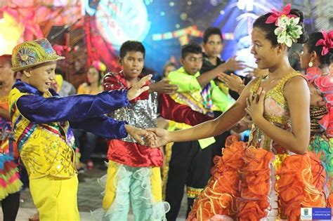 Quadrilh Dromo Recebe Atra Es Juninas No Dia Da Elei O Do Miss Gay Graus O Maior