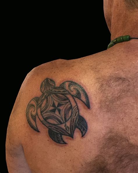 Maui Atomic Tattoo Polynesian Turtle