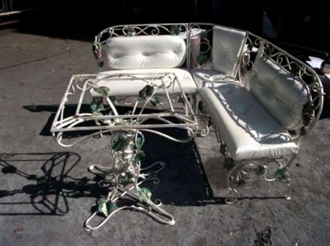 Металлический кухонный уголок: 10 крутых проектов