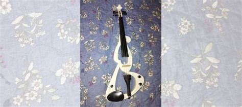 Электроскрипка купить в Санкт-Петербурге | Хобби и отдых | Авито