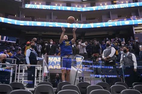 Nba》柯瑞3000顆三分球達標 勇士落後24分苦追惜敗金塊 體育 中時