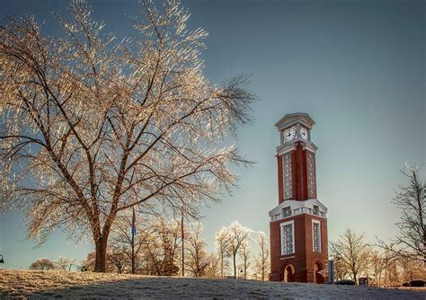 Eastern Connecticut State University president retiring after 18 years