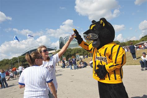 Images - Mascots at UWM: Gulls, Cardinals, and Panthers, Oh My