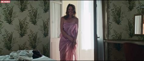 Naked Mélanie Thierry in Tralala