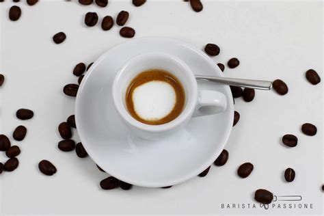 Espresso Macchiato zubereiten: Schritt für Schritt Anleitung inkl. Rezept