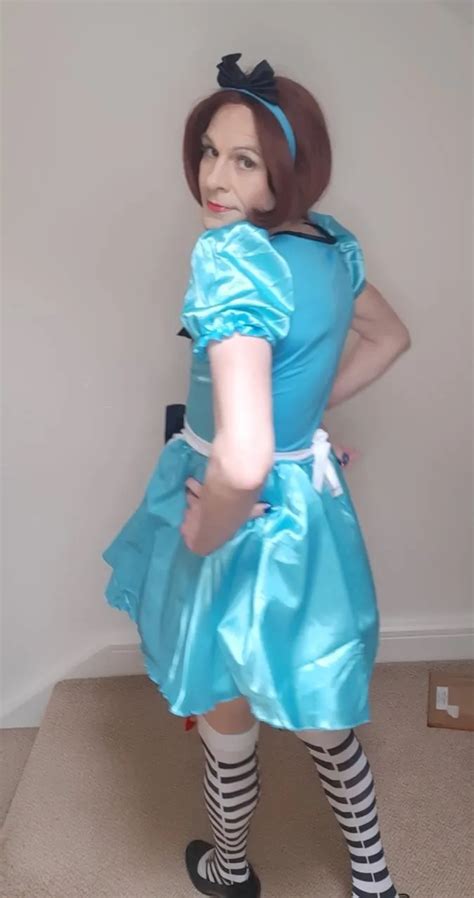 Alice 15 Nude Pics XHamster