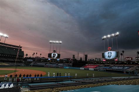 Photos Orange Skies ‘snowing Ash From Bay Area Fire Smoke Los