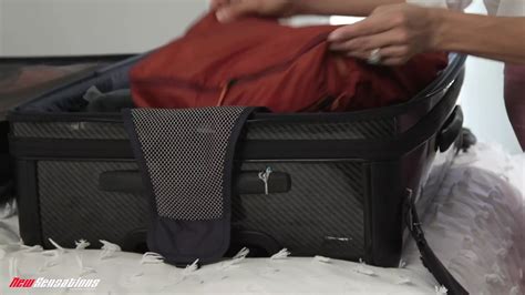 Nouvelles Sensations Alexis Fawx Superbe MILF A Besoin Dune Bite Bien Dure Avant De Partir