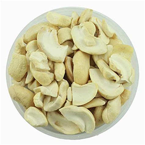 Raw White LWP Split Cashew Nut Packaging Size 10 Kg At Rs 540