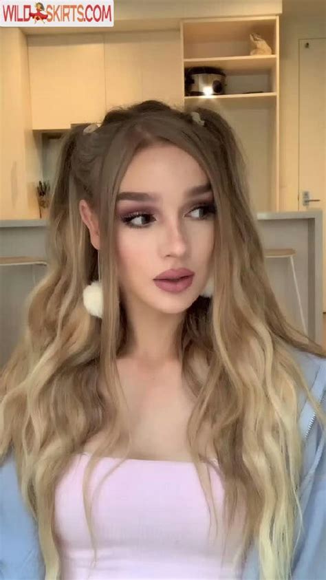 Grace Hyland Grace Hylandd Graciella Nude Instagram Leaked Photo