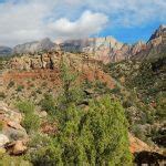 Zion National Park Hikes | Chinle Trail | Zion Canyon Hiking - Zion ...