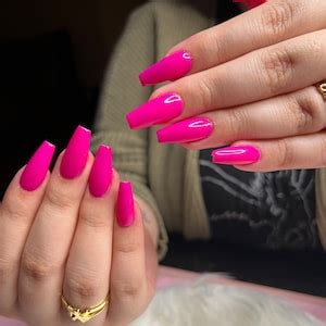 Hot Beauty Hot Pink Medium Coffin Fake Nails Press On Nails False Nails Glue On Nails