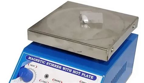 MAGNETIC STIRRER WITH HOT PLATE At Piece Laboratory Instruments In Surat ID