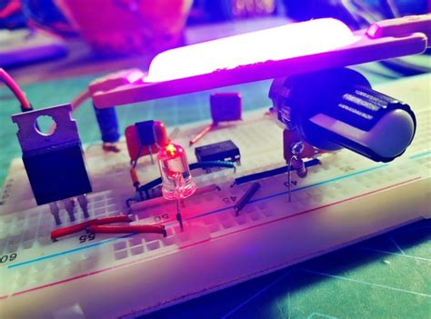 Tricky PWM Controller - An Analog Beauty! - ElectroSchematics.com