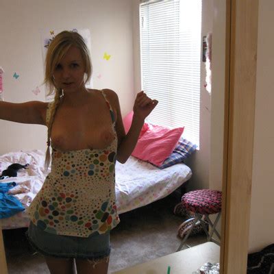 Nikki Sims Elle B In More Selfies 2 Porno Movies Watch Porn Online Free Sex Videos