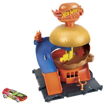 Hot Wheels City Burger Drive Thru Playset With 1 Toy Car Mattel