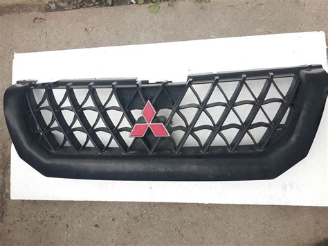 Купить Решетка радиатора Mitsubishi Мицубиси Pajero Паджеро Sport Спорт ...