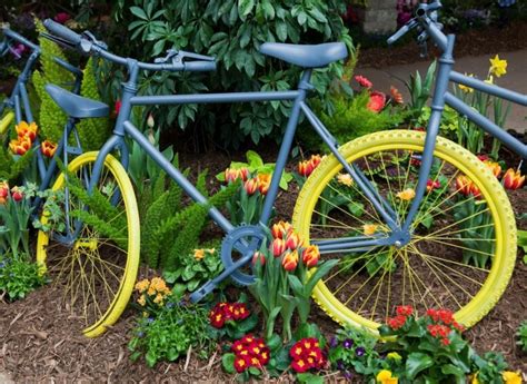 Как использовать старый велосипед для декора дачи: 18 идей, которые вас ...