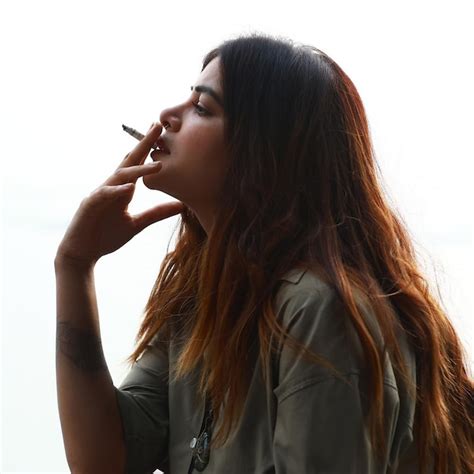 High Fashion Look Glamour L Gant Adulte Lingerie Chaude Sexy Souriante Belle Voyageuse D Humeur