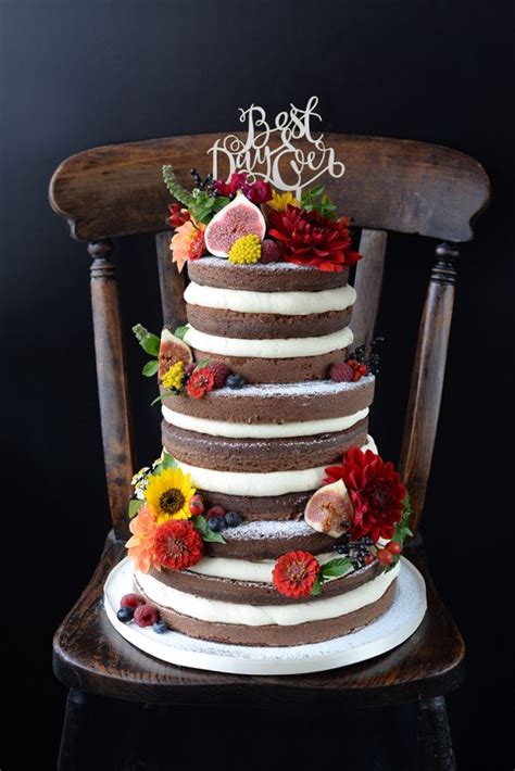 Schöne naked cakes für Hochzeit