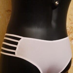 Sexy Mens Lingerie White Men Briefs Sissy Lingerie For Men Panties Men Stripper Wear Men Bikini