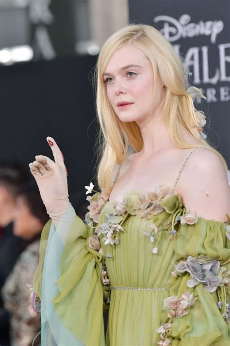 「elle Fanning Was A Faily☘️」おしゃれまとめの人気アイデア｜pinterest｜ly