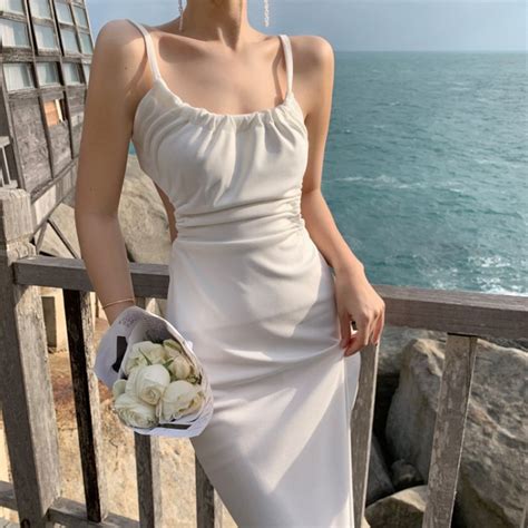 V Y Tr Ng I Bi N C Y M Maxi M I Bi N D I D Ti C N P D Y D Ng D I Bikini Ki U H N Qu C