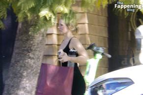 Kristen Bell Sexy Shows Off Her Hot Physique After A Yoga Class In Los Feliz Aznude