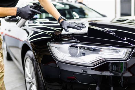 Jakie kosmetyki samochodowe należy kupić, aby zadbać o auto na wiosnę?