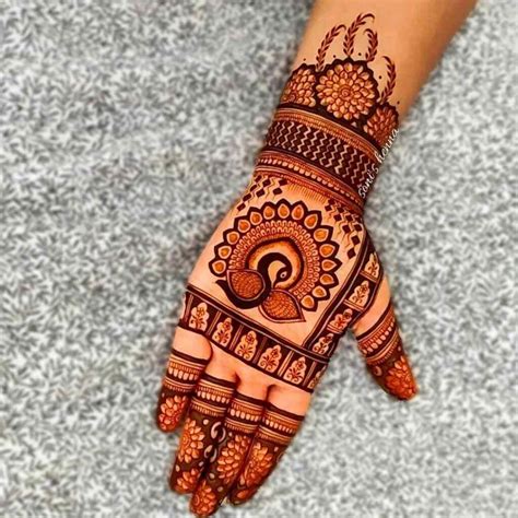 135+ Best Peacock Mehndi Design (2024) Front And Full Hand - CCKOnline