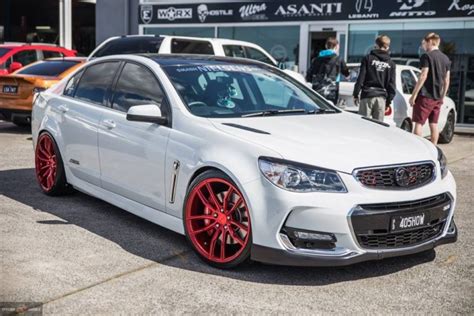 Holden HSV Commodore VF White Koya SF11 Wheel Front