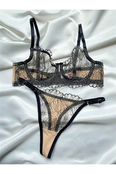 ARONA Sirius Lingerie Arona Siyah Ten Çiçek Nakış İşlemeli Dantelli Balenli Tanga Bralet Takım