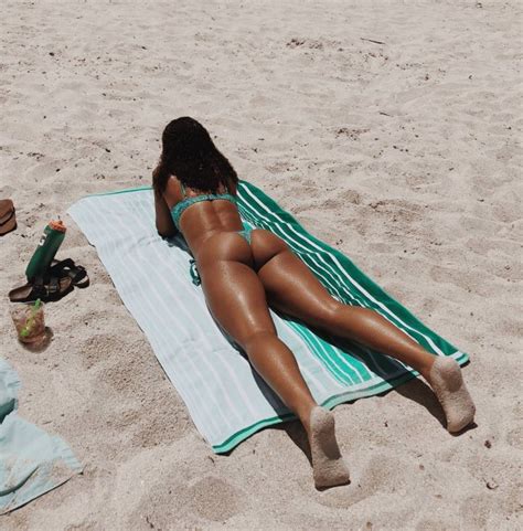 Thick Mixed Booty Porn Pic