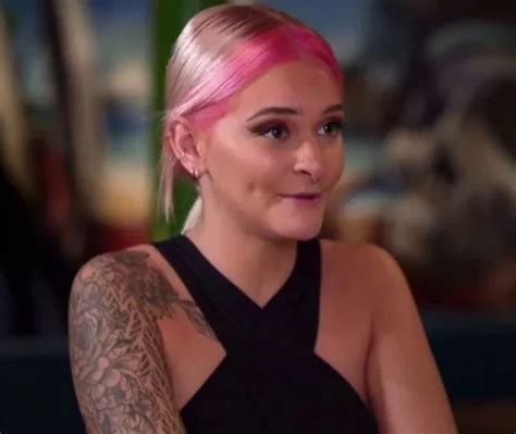 Sheffield Woman On Naked Attraction Dumps Her Date After His Filthy X Rated Chat Up Line