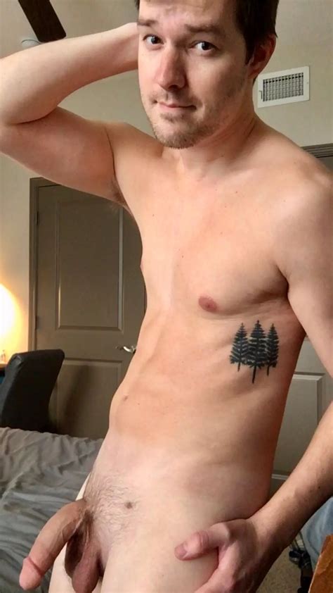 Jingle Balls Jingle Balls Nudes Mangonewild NUDE PICS ORG