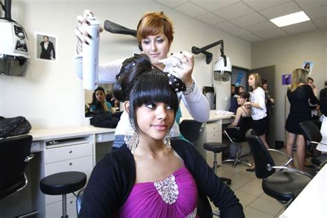 Le lycée Delphine Gay a ouvert ses portes La Montagne