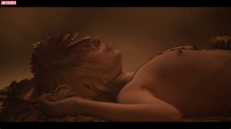 Naked Karoline Hamm In Equinox