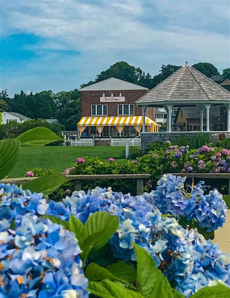 Watch Hill Rhode Island | Travel Guide - Shorelines Illustrated