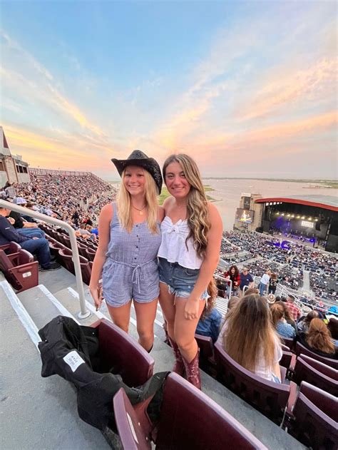 Summer Country Concert Outfit Country Concerts Chris Stapleton