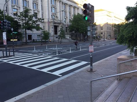 Pedestrian Crossing Signalised Road Safety Toolkit