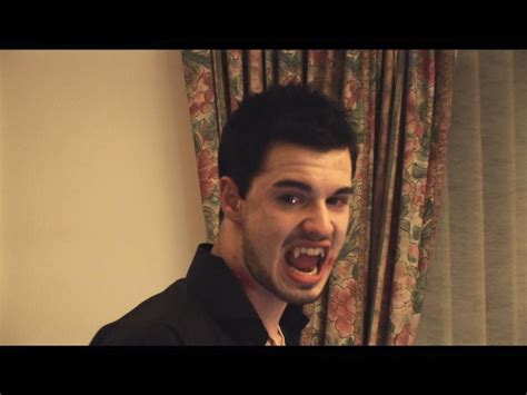 Pin Van Omniversal Exploration Op Hot Vampire Men And Gay Vampires Vampire Men Vampire