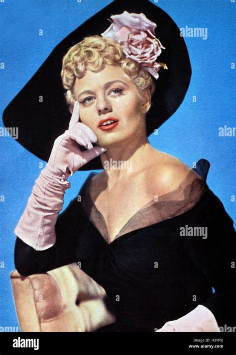 Shelley Winters Winters Hi Res Stock Photography And Images Alamy