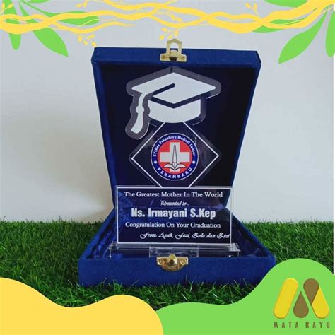 Plakat Akrilik Wisuda Custom Model Unik Berkualitas