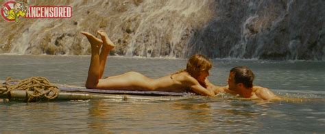 Naked Kiele Sanchez In A Perfect Getaway