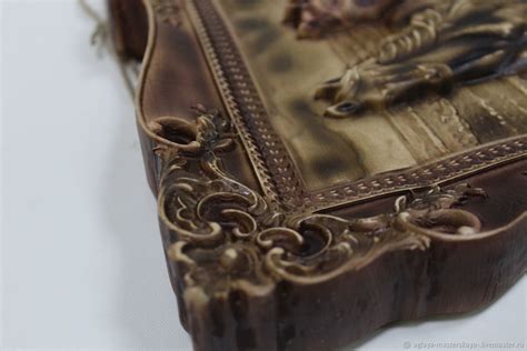 Картины: Барельефная картина Кони из массива древесины бук в интернет ...